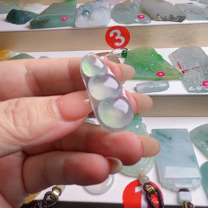 颈饰未镶嵌翡翠天然翡翠