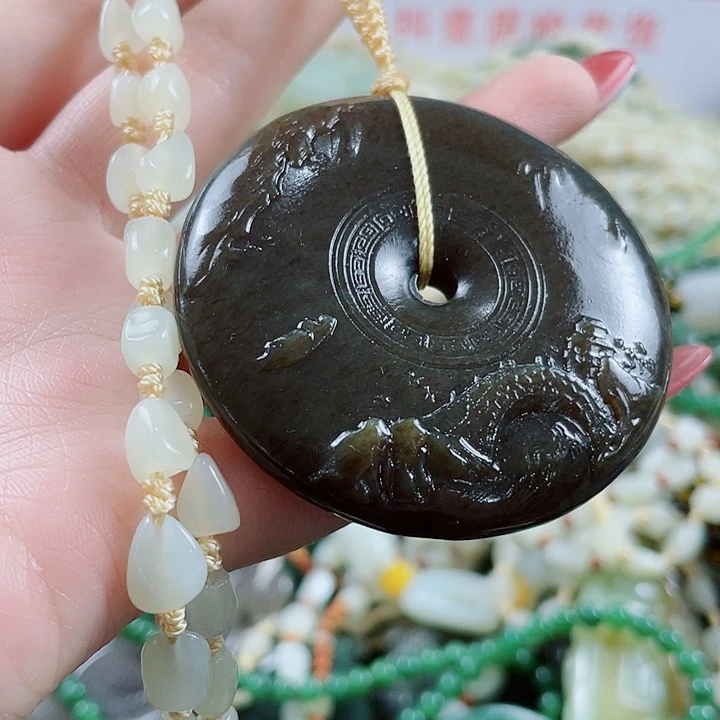 颈饰未镶嵌和田玉