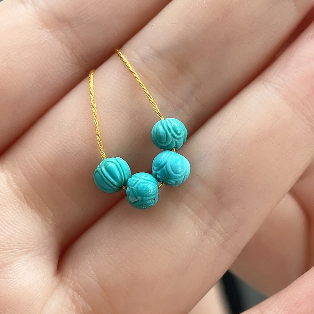 绿松石未镶嵌颈饰