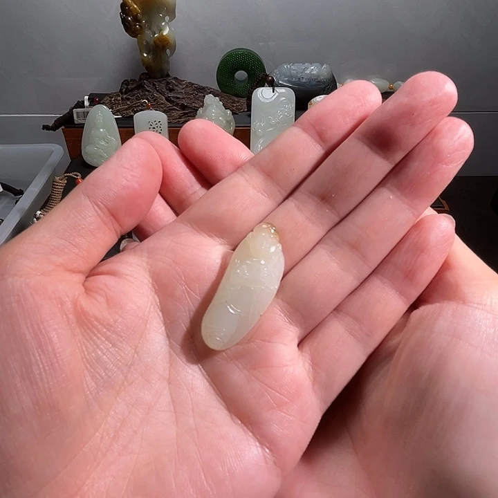 和田玉未镶嵌吊坠(不含链)