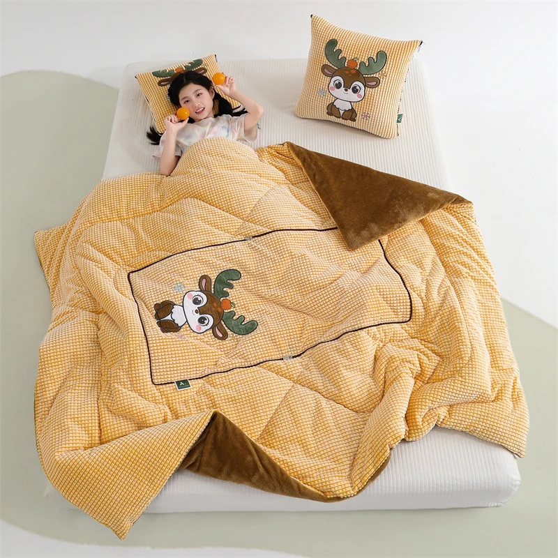 牛奶绒多功能抱枕被子两用二合一加厚车载办公室车被子抱枕两用