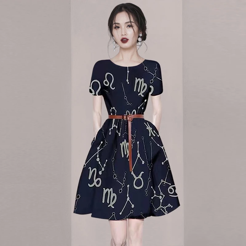 时尚设计感印花连衣裙小个子女装2025夏季新款收腰别致A字裙