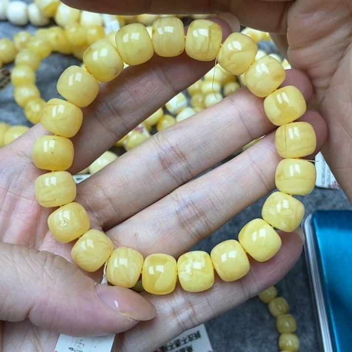 琥珀未镶嵌珠宝奇石11