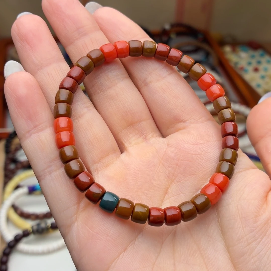 9***.南红玛瑙未镶嵌手串