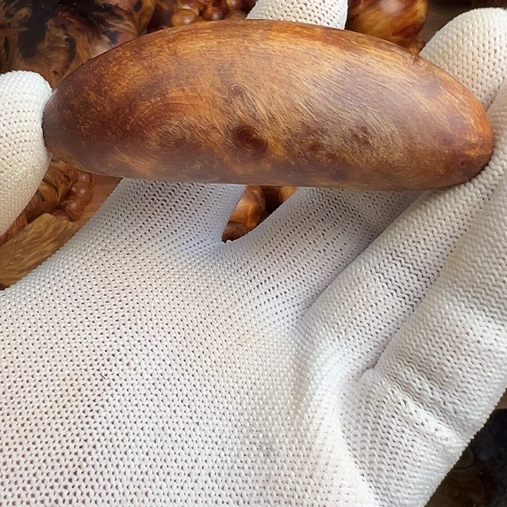 松木长白山琥珀木把件