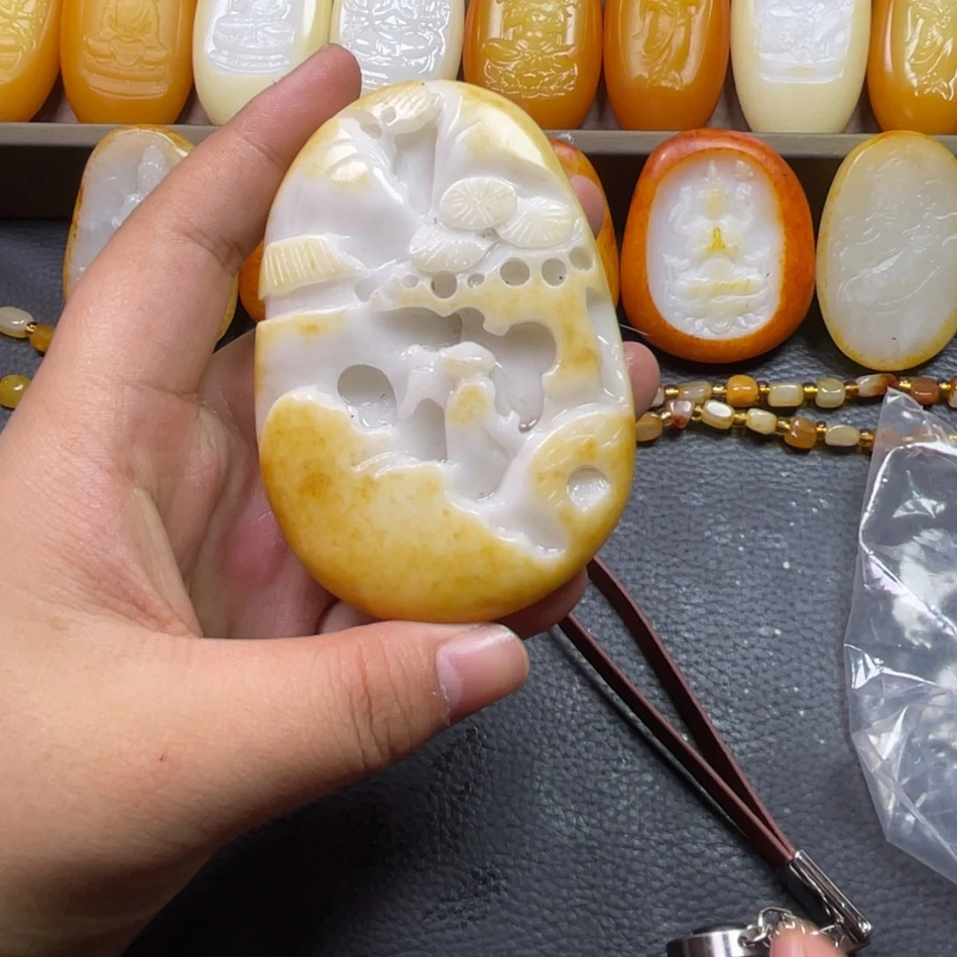 和田玉未镶嵌颈饰