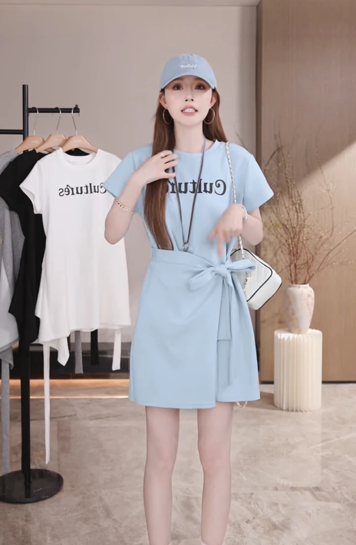 2025夏季圆领字母印花短袖连衣裙女时尚设计感绑带收腰显瘦短裙潮