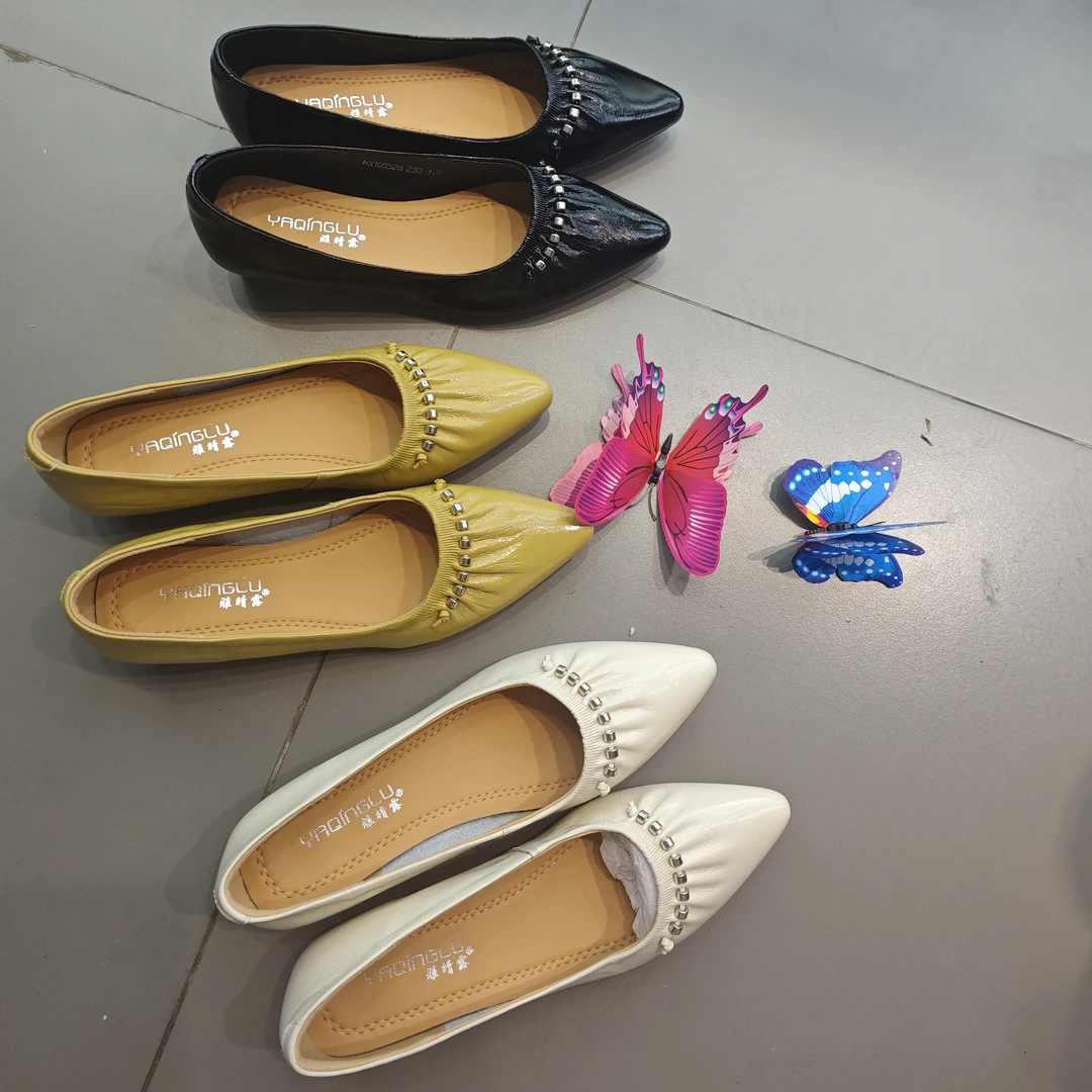 低跟四季通用浅口尖头一脚蹬单鞋软底气质城市游牧风