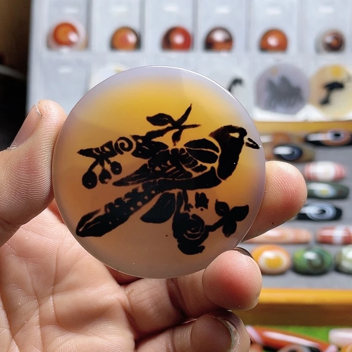 玛瑙/玉髓颈饰未镶嵌古**医