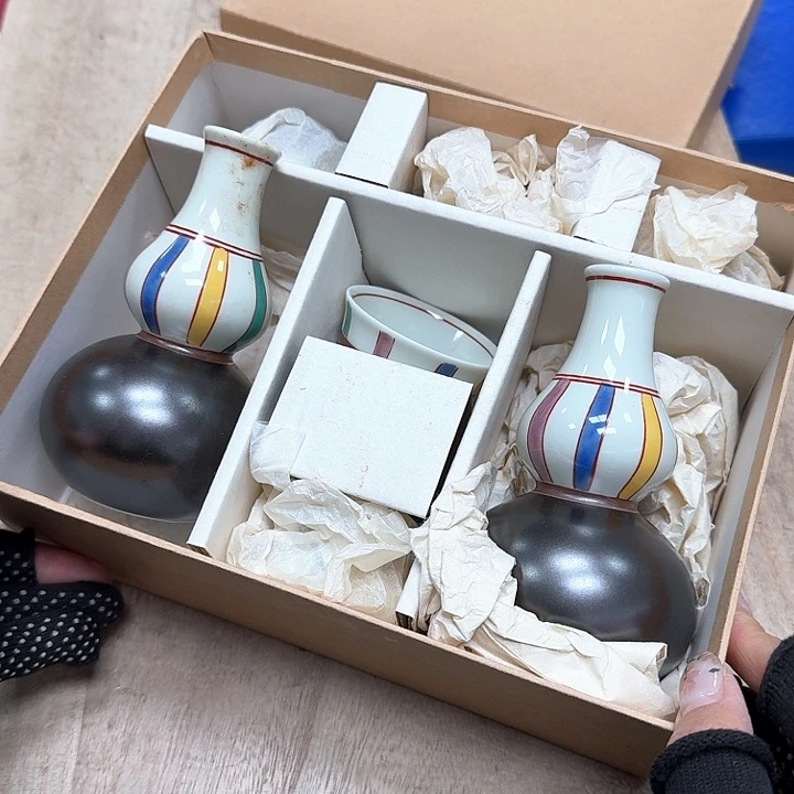 瓷片噗哈哈哈哈哈哈哈