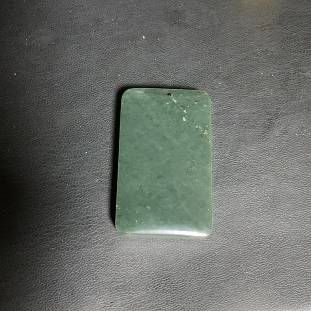 【闪购商品】颈饰未镶嵌和田玉（青玉）