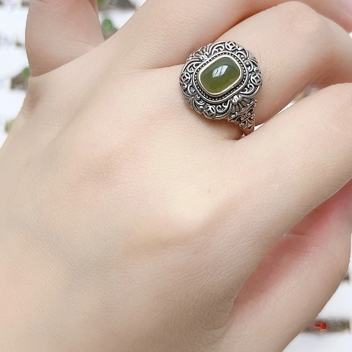 银S925镶嵌戒指和田玉