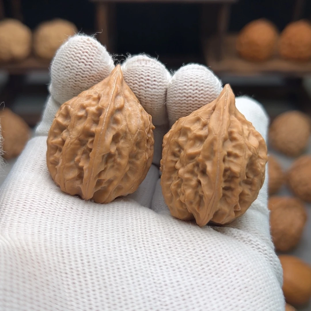 桃核把件油腊鸡31.30.42