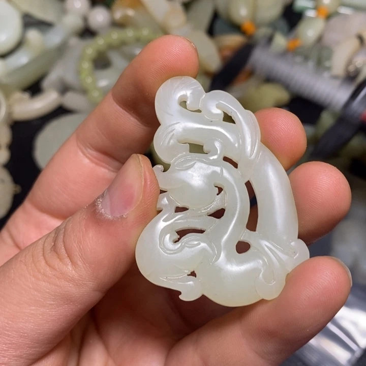 颈饰未镶嵌和田玉