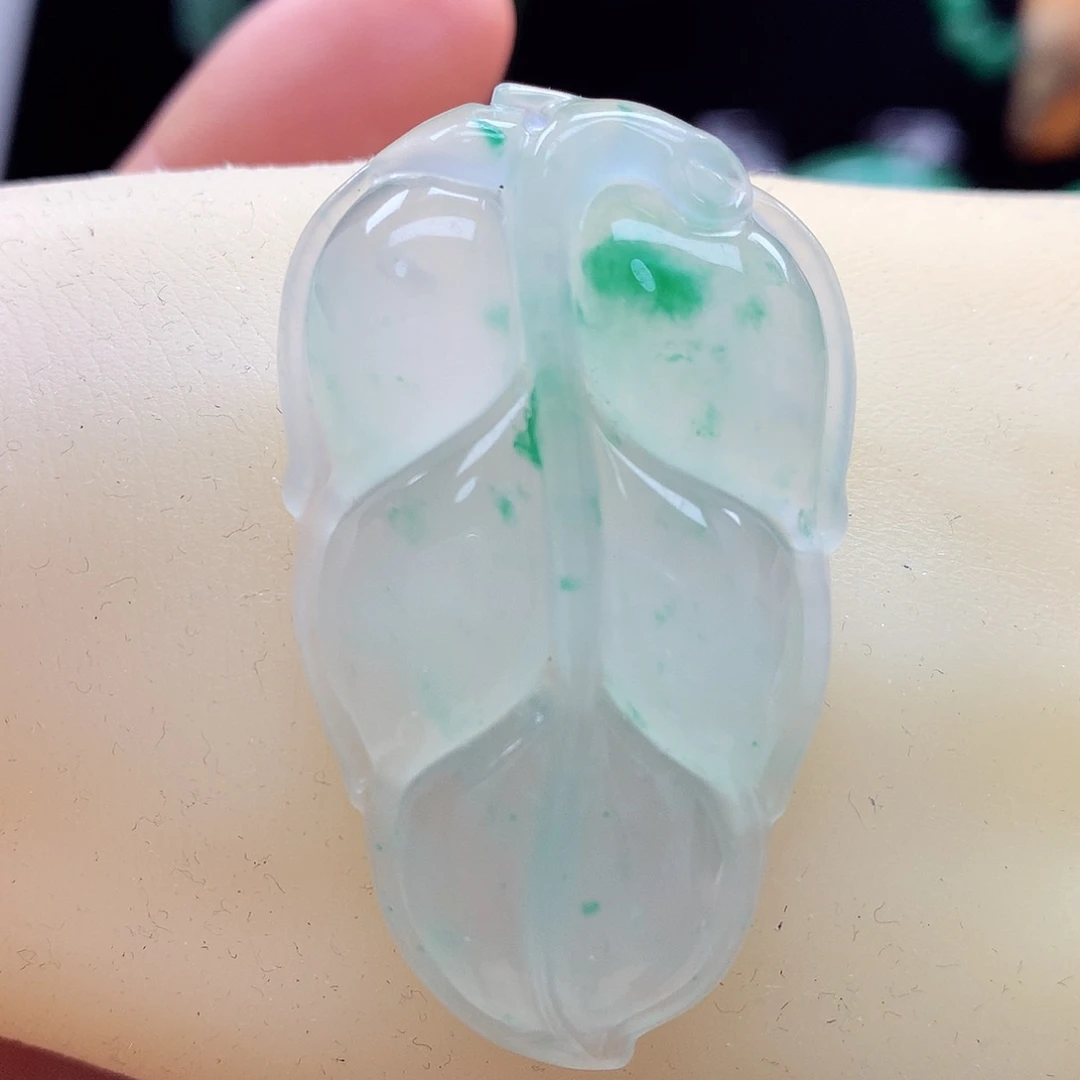 石英质玉颈饰未镶嵌