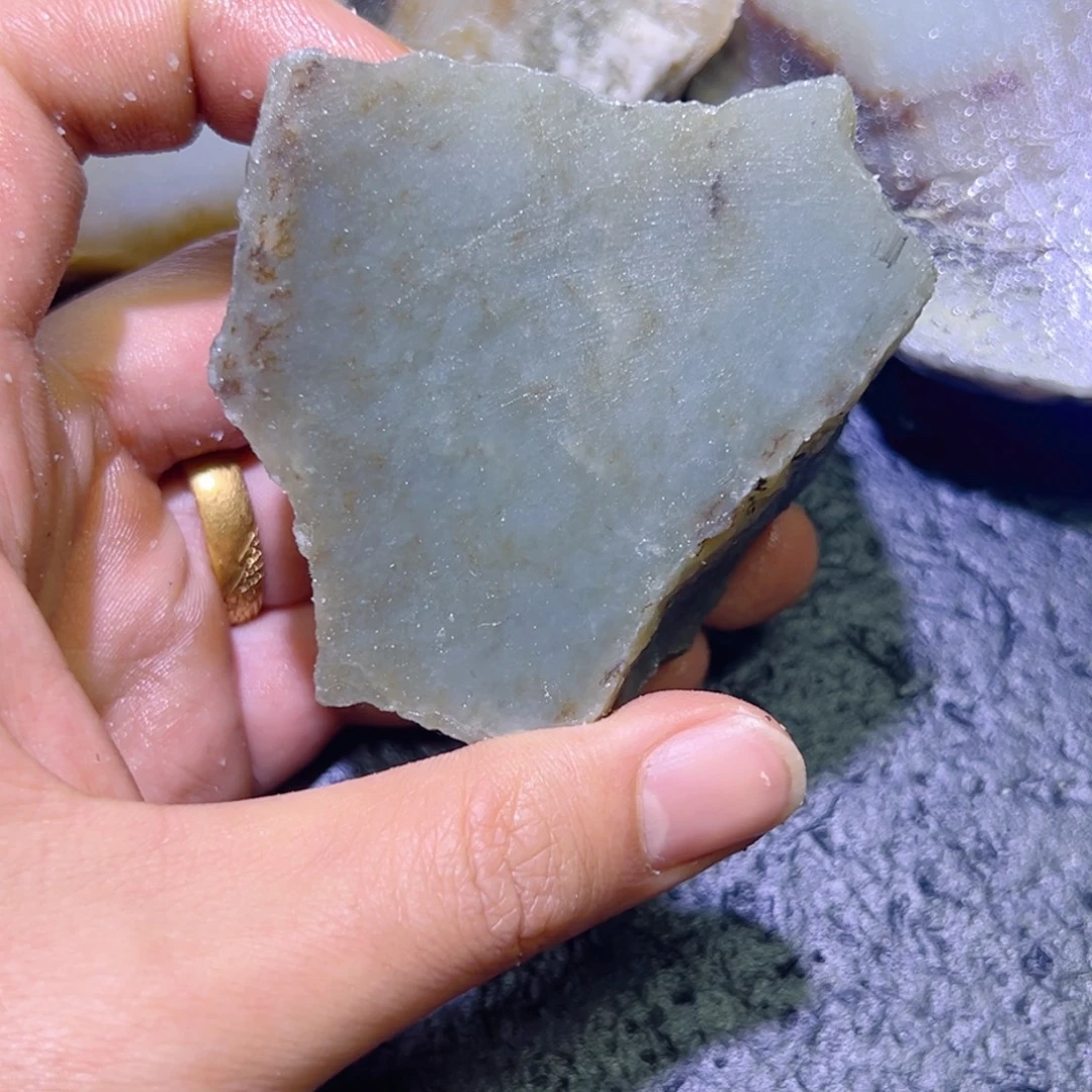 和田玉未镶嵌珠宝半成品