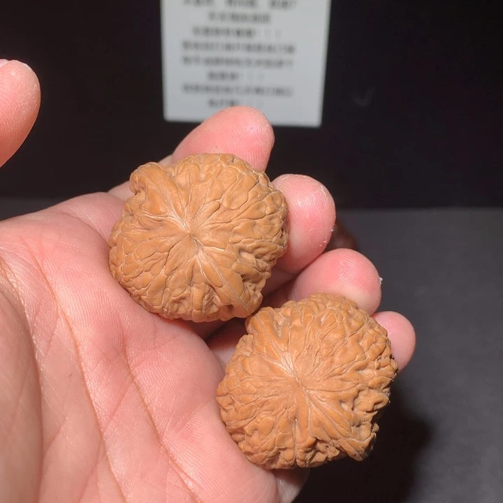 文玩核桃吊坠36铁锤064