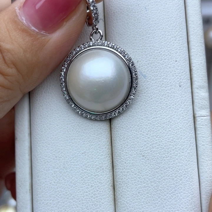 银S925镶嵌拼合珍珠（马贝珠）颈饰