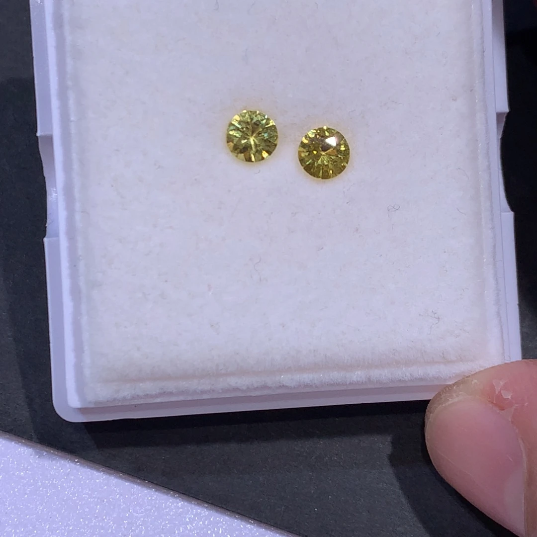 蓝宝石裸石0.72克拉