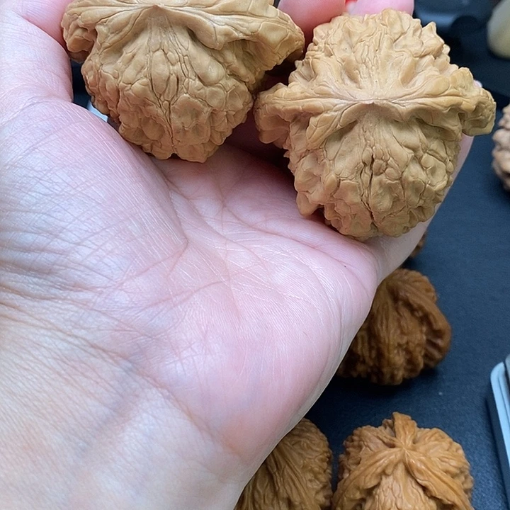 海****把件文玩核桃龙鼎
