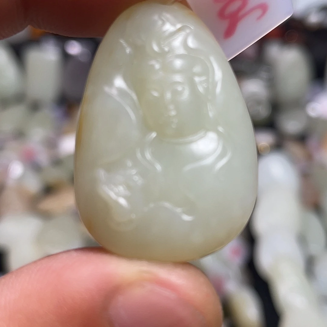 和田玉（糖玉）未镶嵌颈饰吊坠