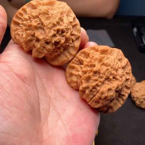 把件文玩核桃麒麟纹官帽