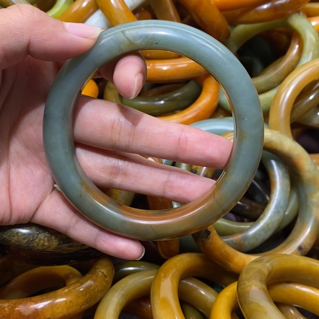 未镶嵌蛇纹石玉手镯