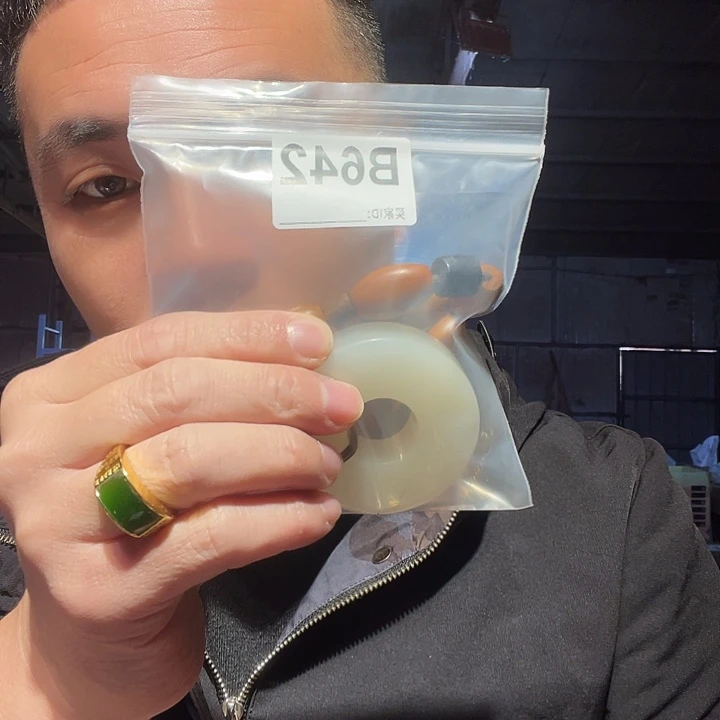 老***周大叶紫檀（黑酸枝木类）642