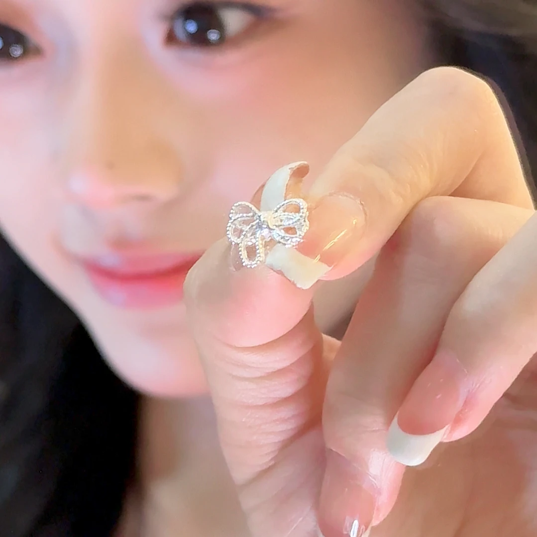 合金耳饰 麻花不规则蝴蝶结耳钉女设计感简约轻奢优雅百搭气质ins