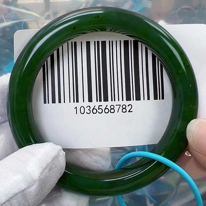 和田玉未镶嵌手镯包容5657