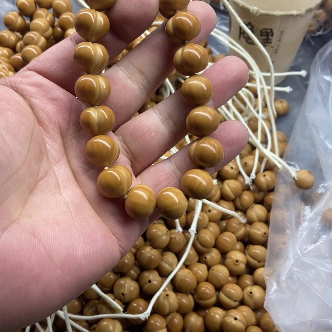 吊坠猴头核桃屁桃