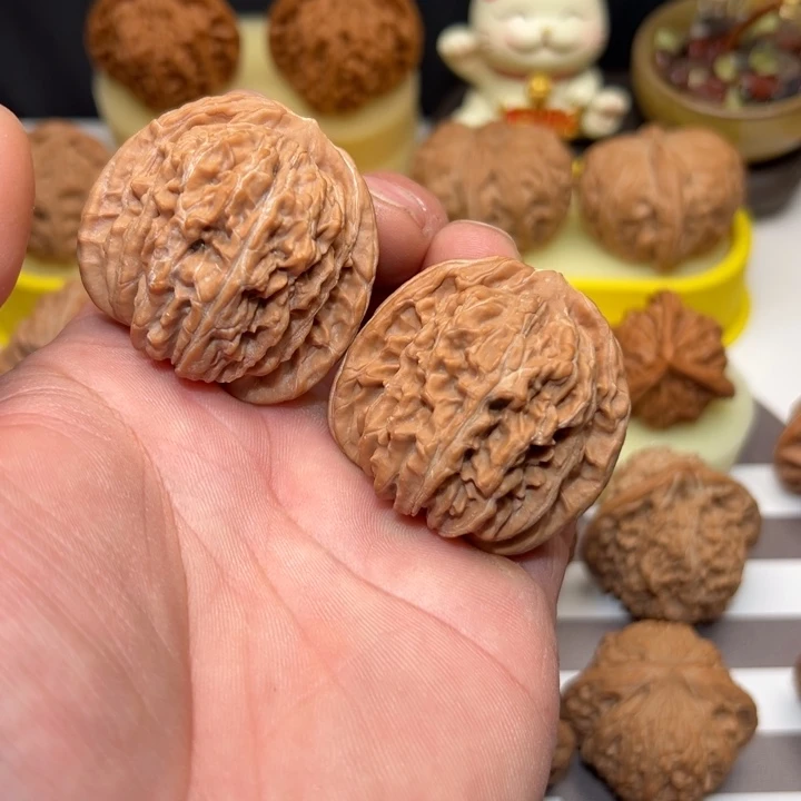 文玩核桃把件43四座楼