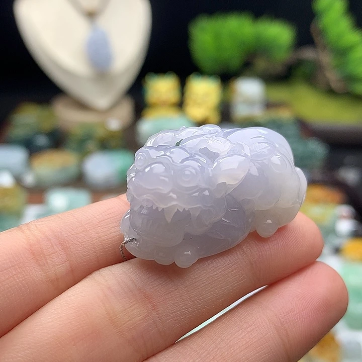 翡翠未镶嵌颈饰貔貅18
