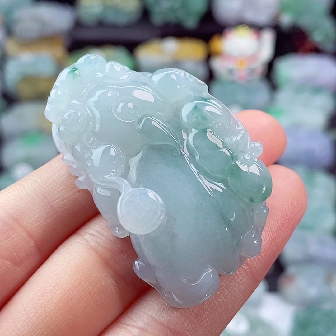 颈饰未镶嵌翡翠天然