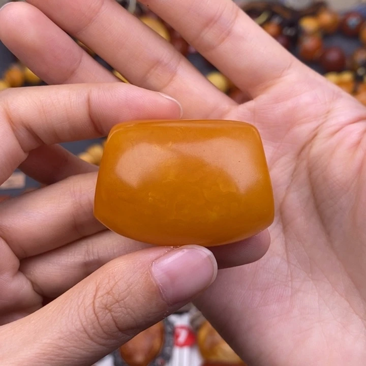 琥珀未镶嵌裸石蜜蜡M