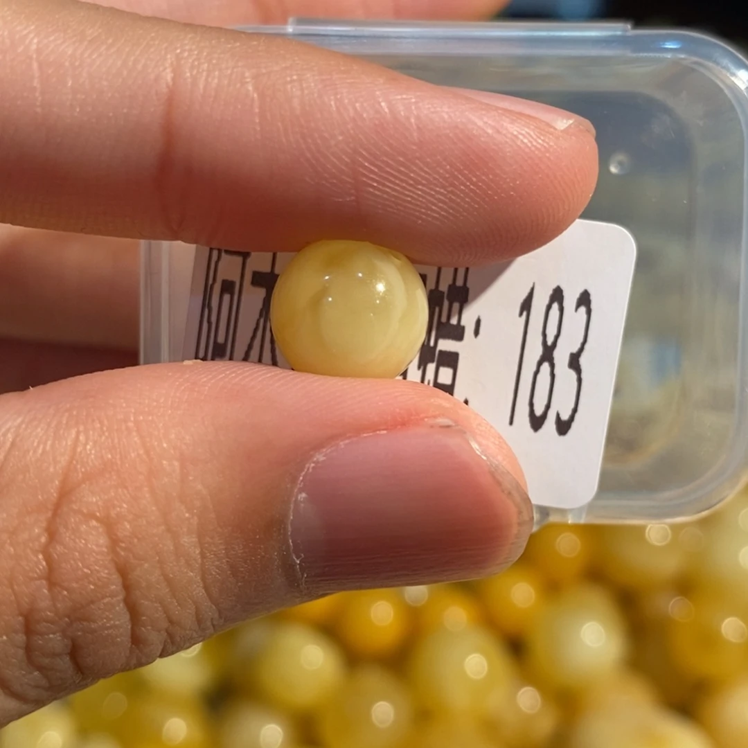 琥珀未镶嵌珠宝奇石183