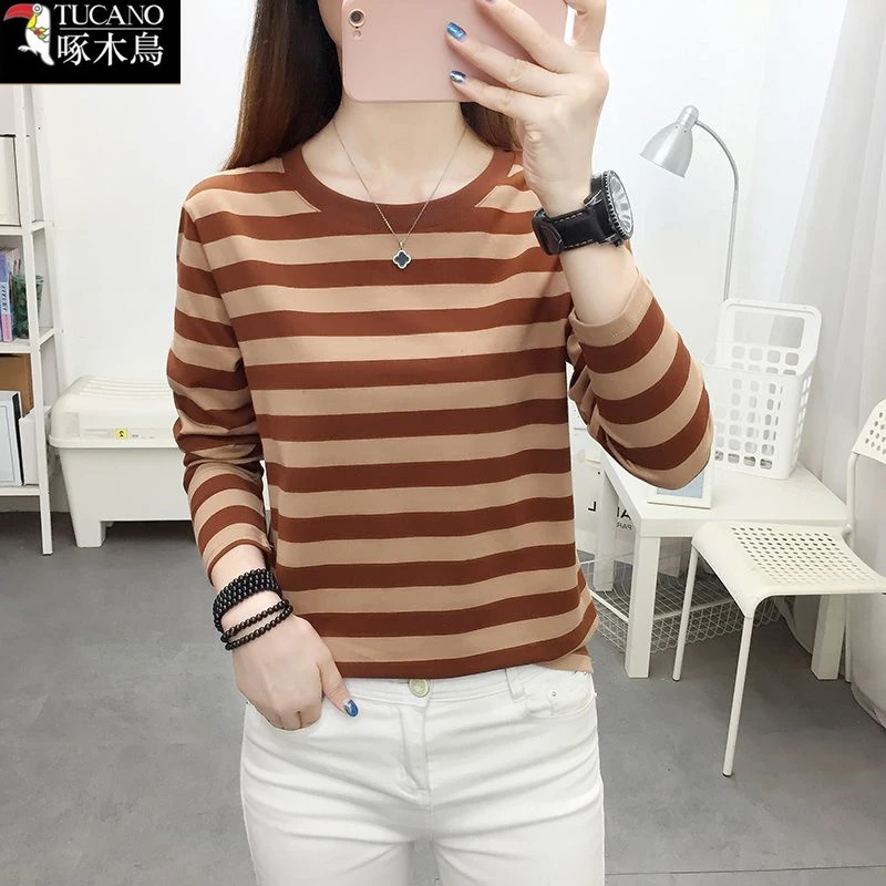 啄木鸟新款韩版中年减龄T恤洋气百搭春秋长袖条纹拼色圆领上衣女