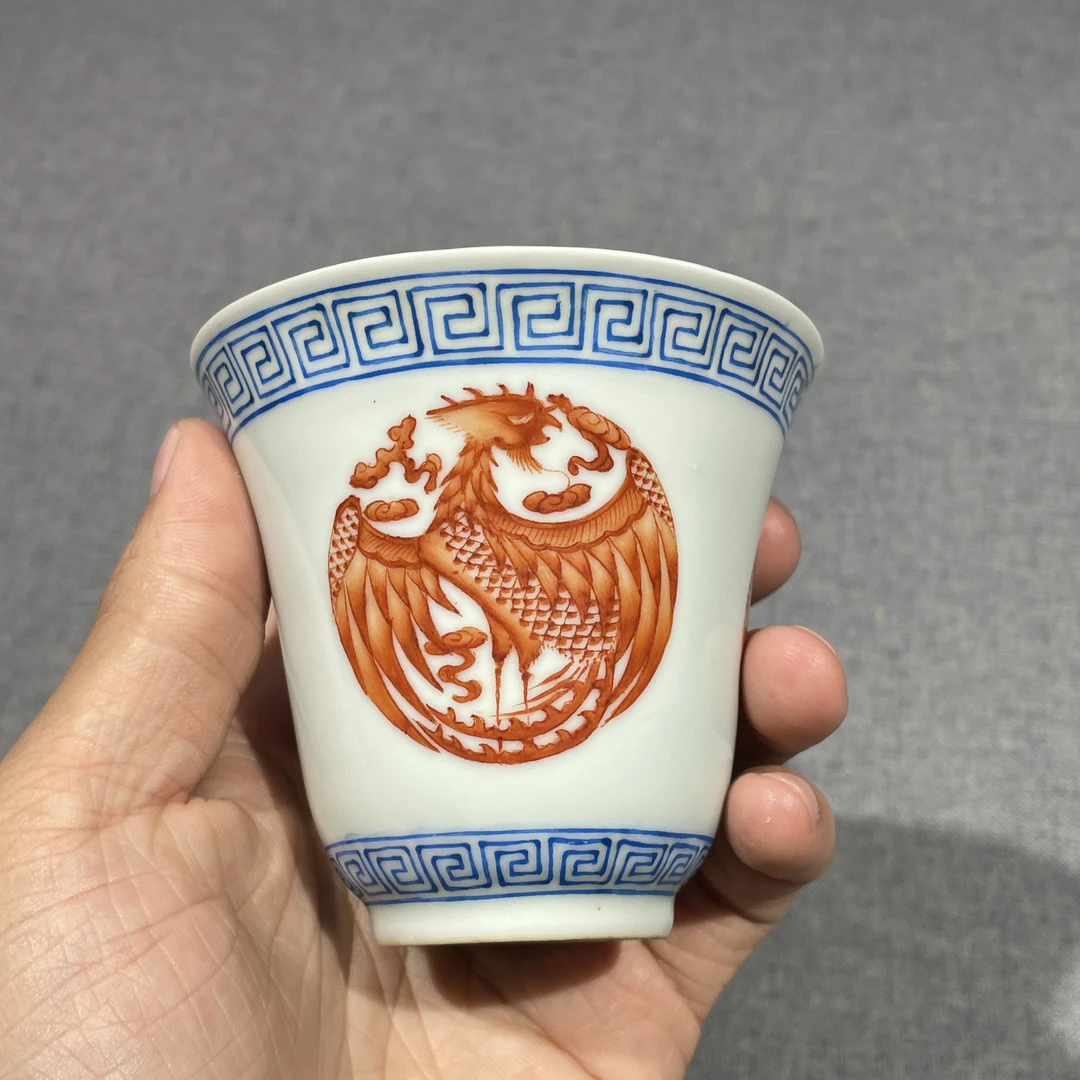 【拍卖】Lot 22622 矾红团凤纹铃铛杯一对