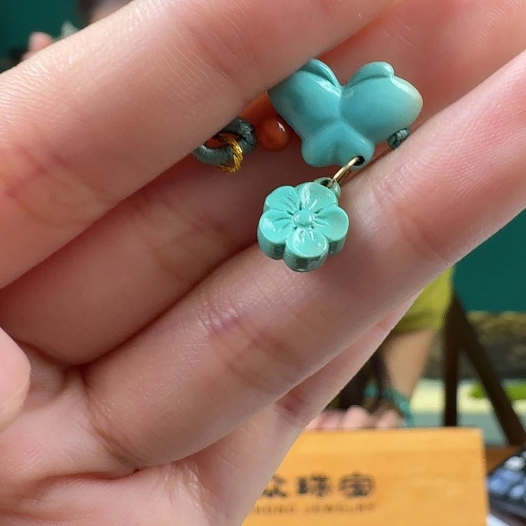 绿松石未镶嵌挂件