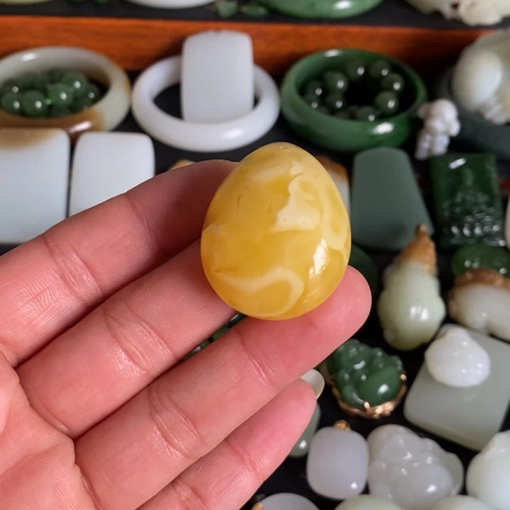 沙***尔蜜蜡未镶嵌吊坠(不含链)