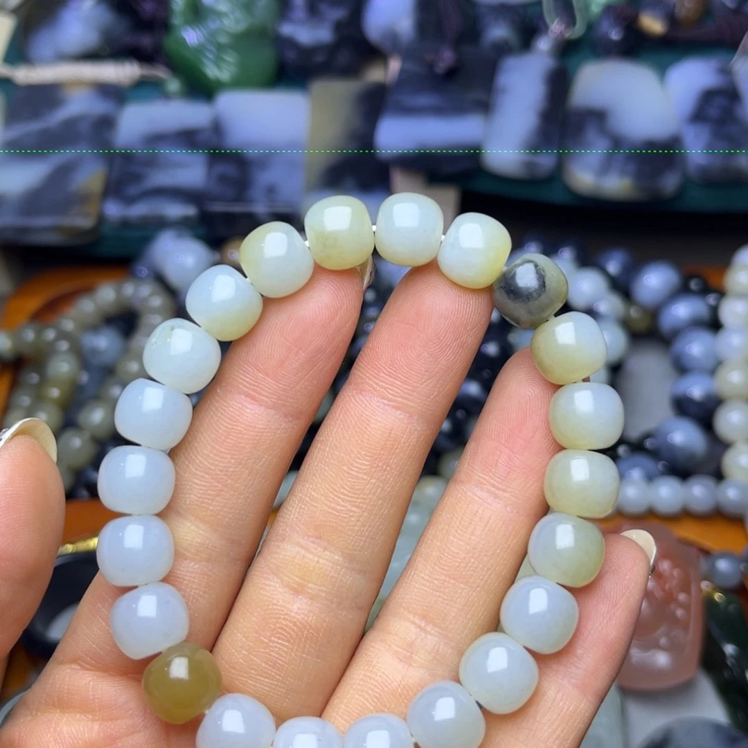 和田玉未镶嵌手串