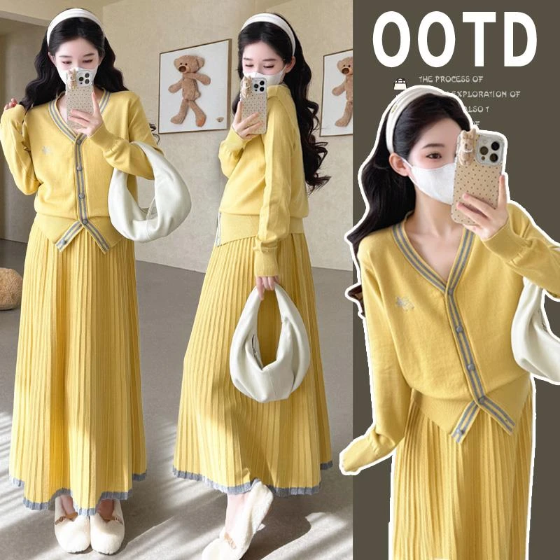 孕妇秋装2025新款上衣孕妈高级感穿搭时尚减龄毛衣秋冬两件套