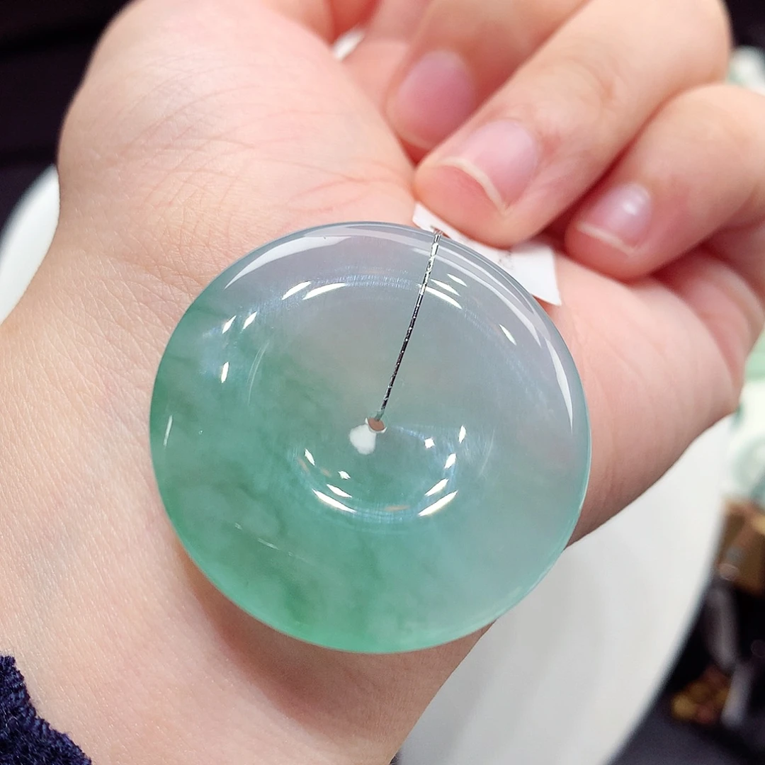 翡翠未镶嵌颈饰编号62，34.2/6.0