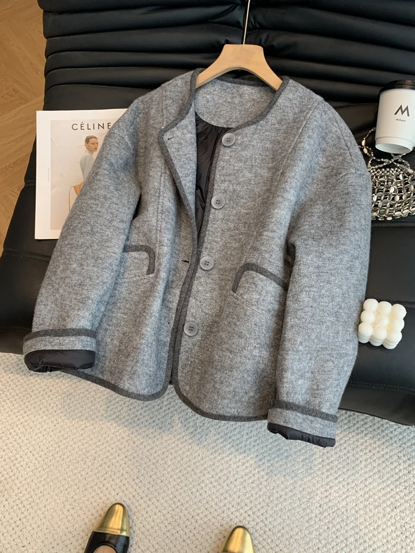 秋季2025新款爆款高级灰色小香风设计感女装高端法式精致外套上衣