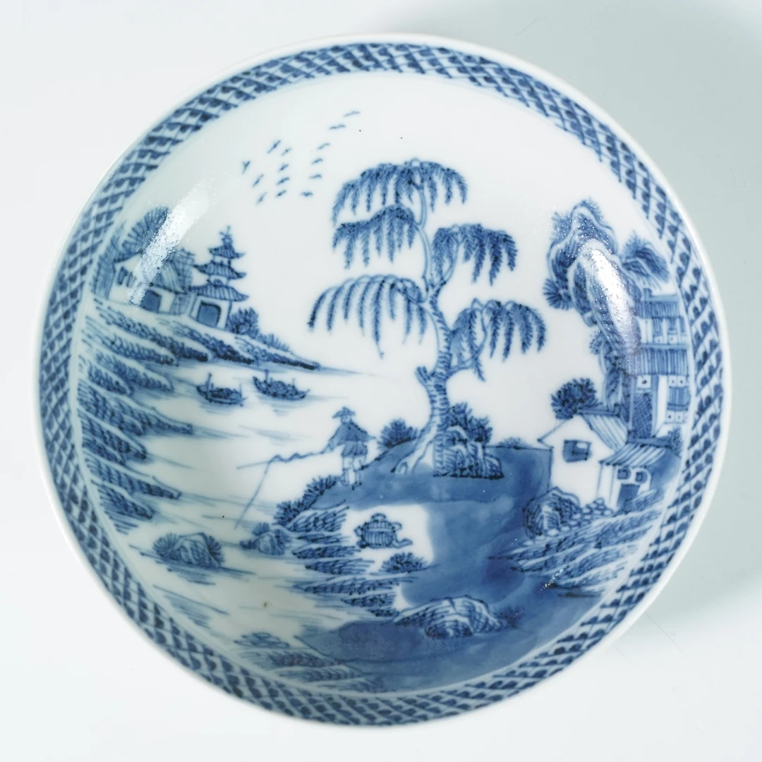 LABCG251220002【十竹斋】清乾隆江西十景青花深腹盘