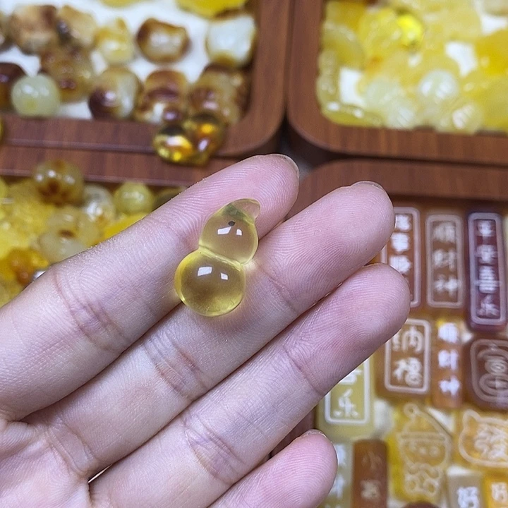 橄榄核吊坠葫芦86