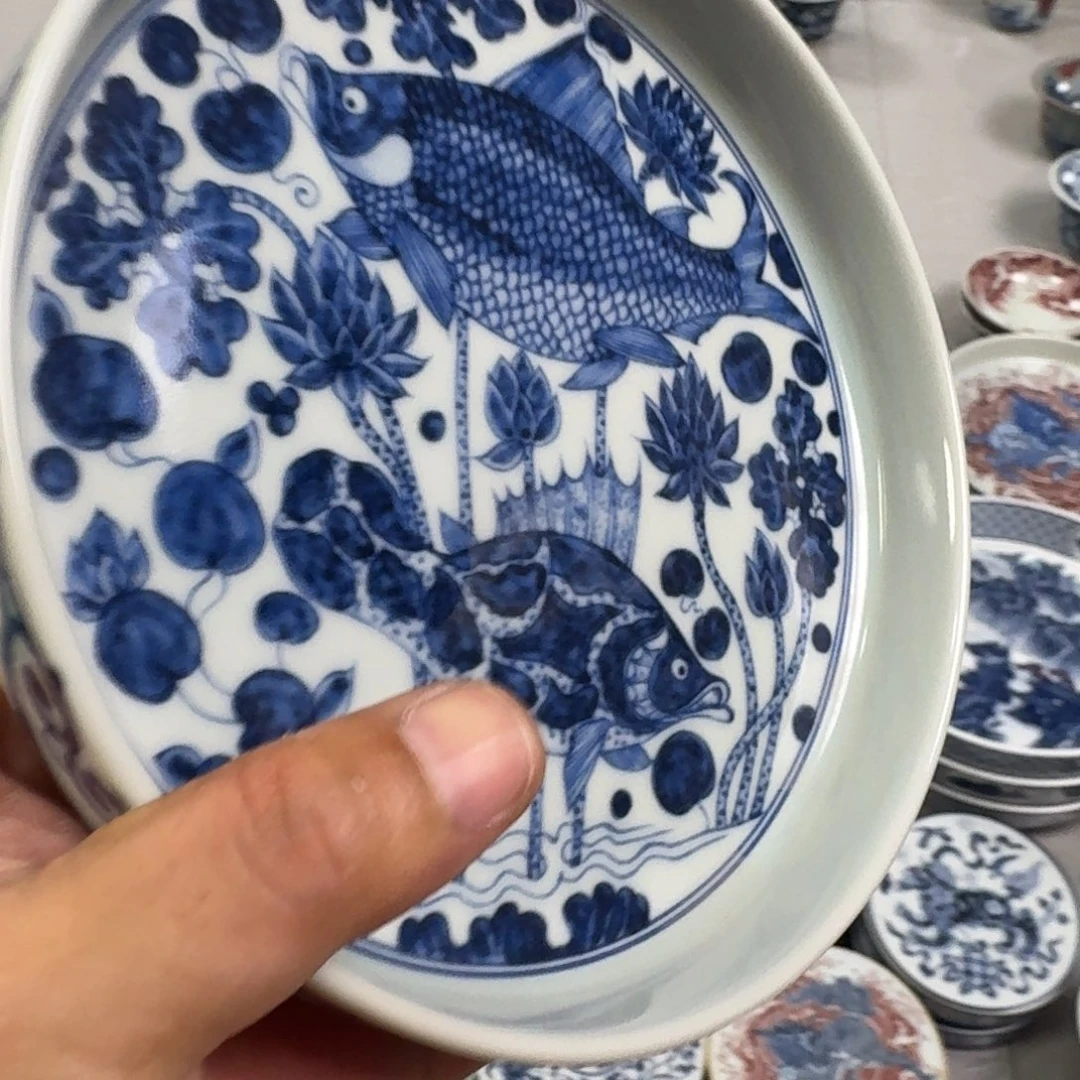 杯青花鱼藻纹大壶承