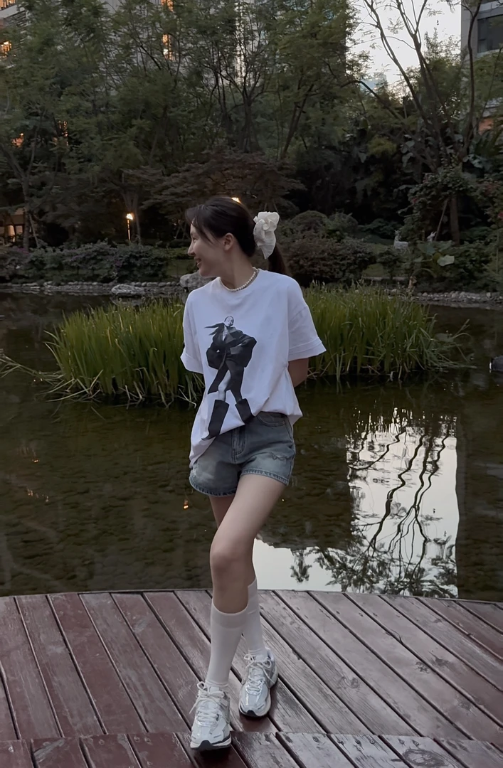 【邱杨定制】25SC53039 夏季新款美女T恤