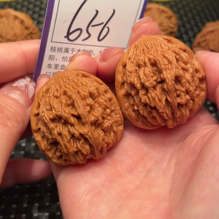 文玩核桃把件40虎头656