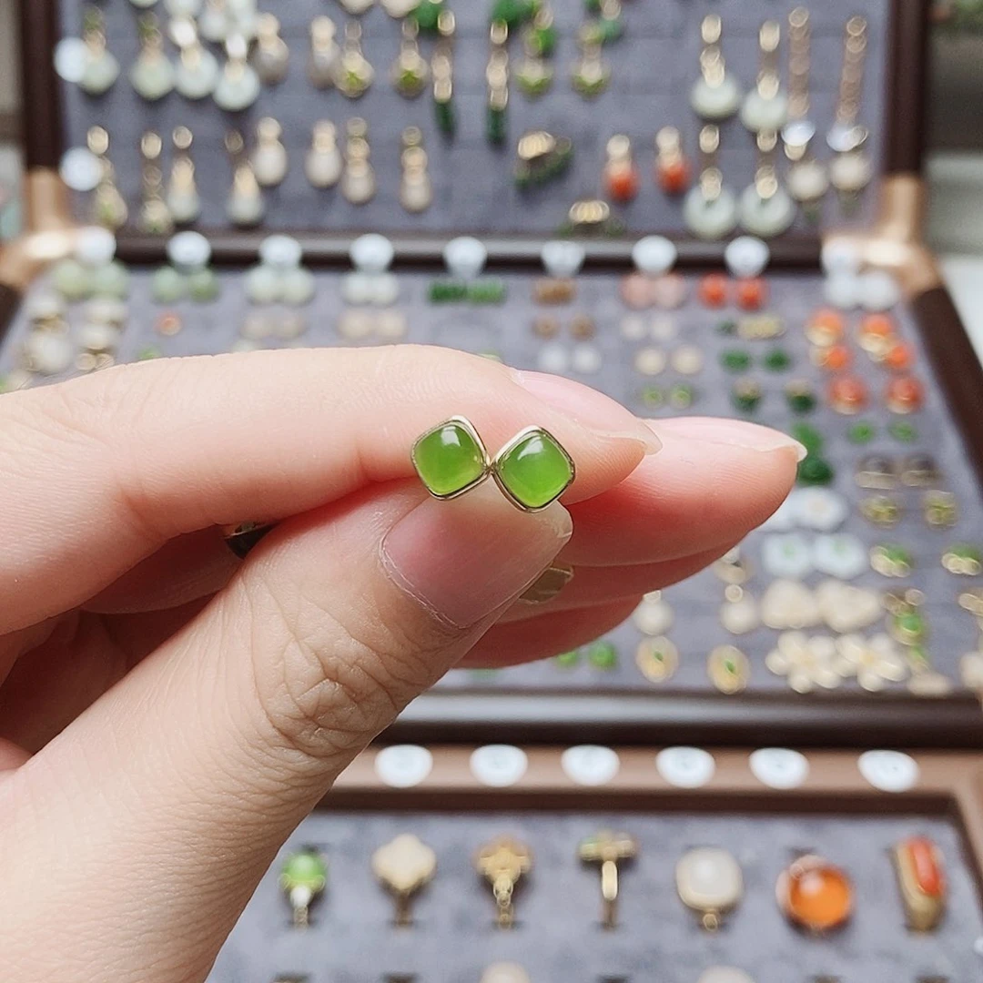 和田玉银S925镶嵌耳饰